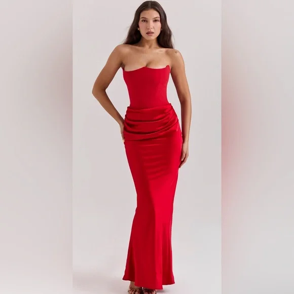 House of CB Persephone Plus cup